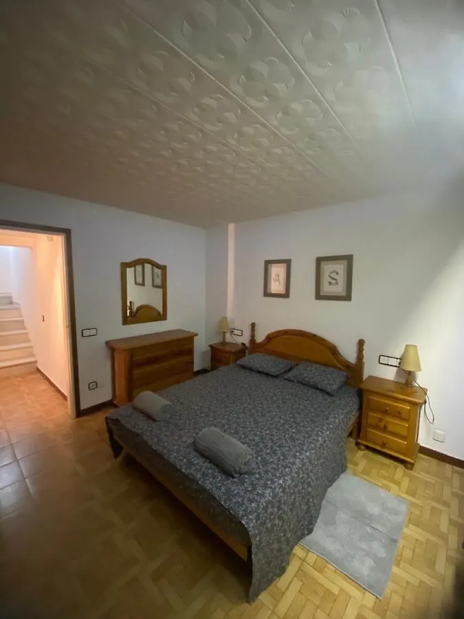 Charming 8-Bed Villa In Girona