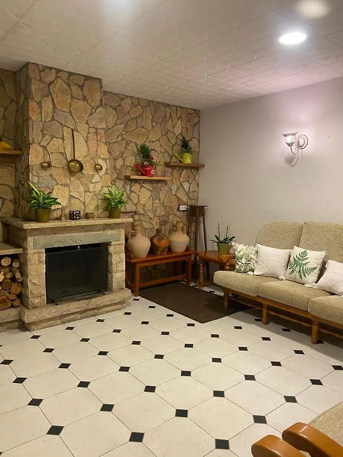 Charming 8-Bed Villa In Girona Spagna