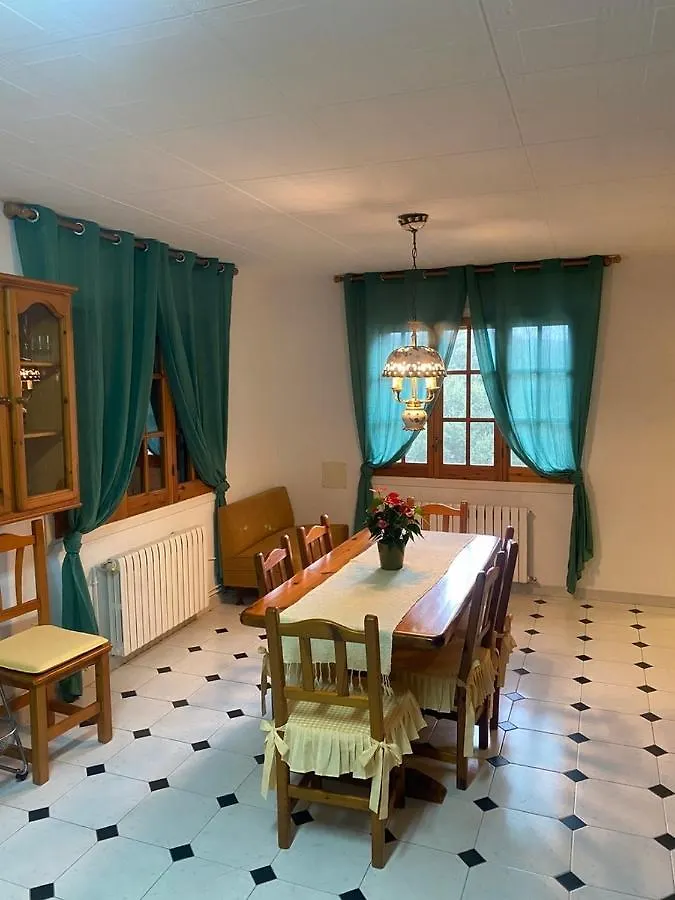 Charming 8-Bed Villa In Girona